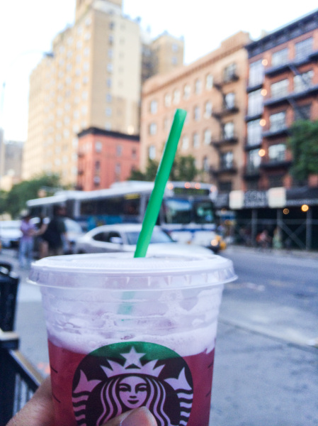 A Starbucks tea